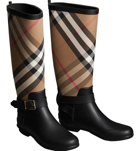 botas burberry para lluvia